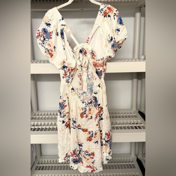 NWOT Wishlist White Floral Open Back‎ Tiered Rayon Dress - Picture 5 of 13